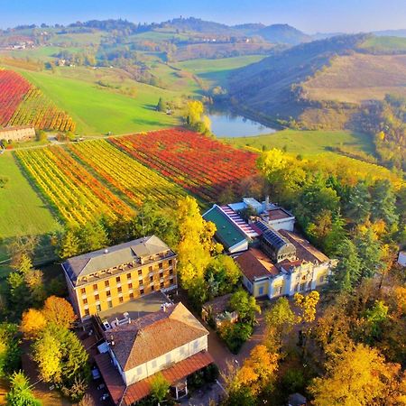 Hotel Terme Salvarola Сасуоло Екстериор снимка