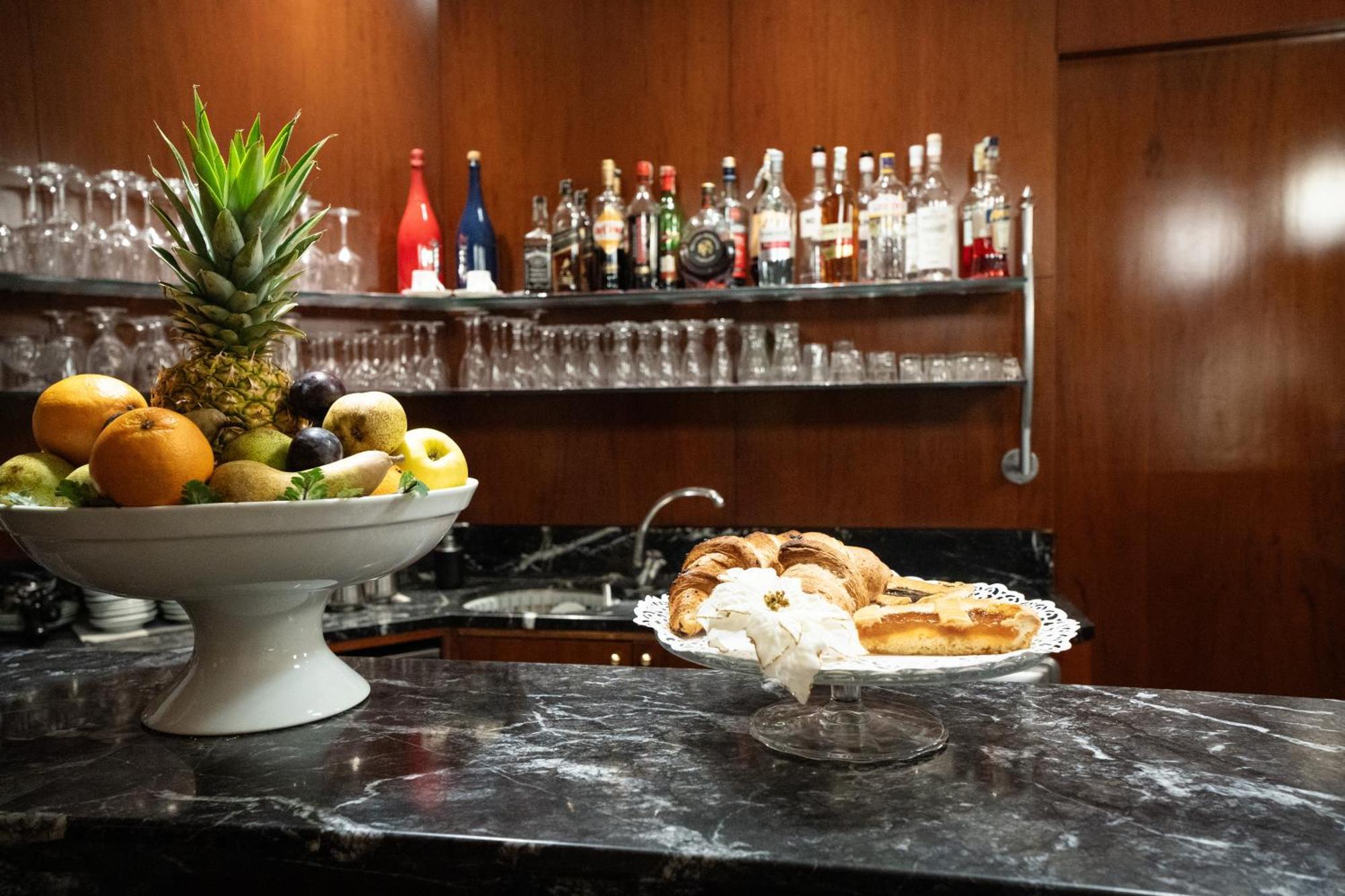 Hotel Terme Salvarola Сасуоло Екстериор снимка