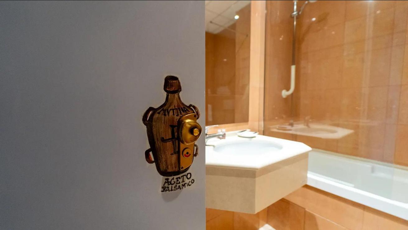 Hotel Terme Salvarola Сасуоло Екстериор снимка