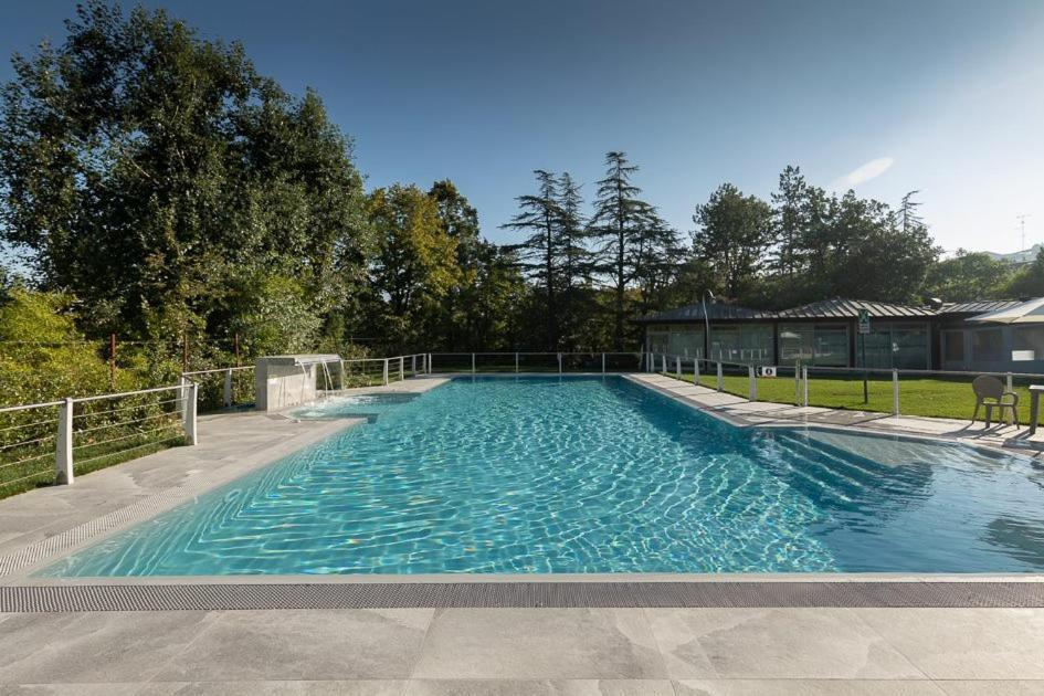 Hotel Terme Salvarola Сасуоло Екстериор снимка