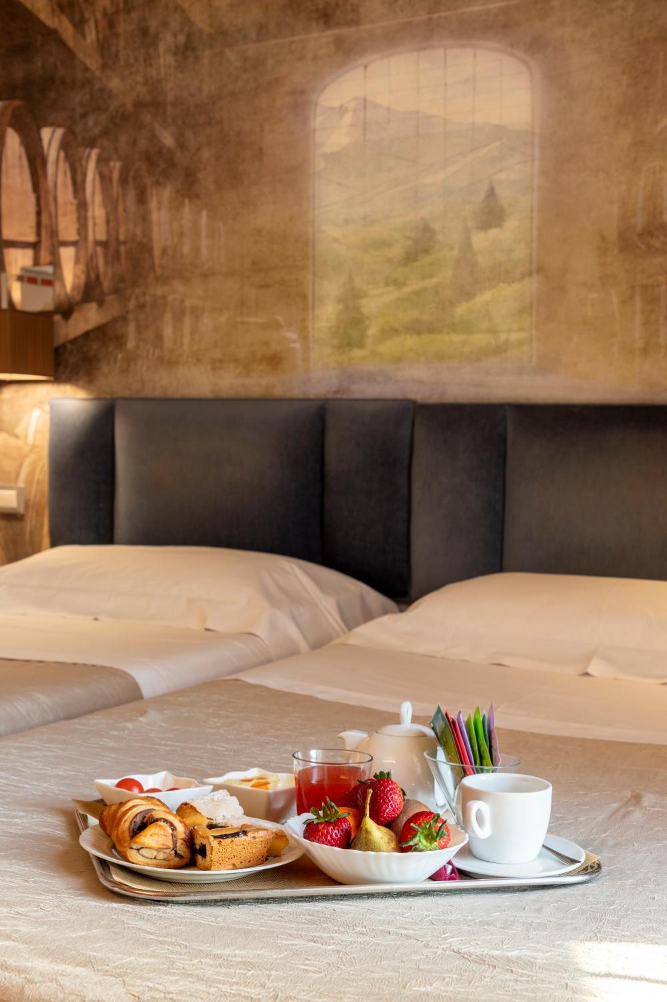 Hotel Terme Salvarola Сасуоло Екстериор снимка