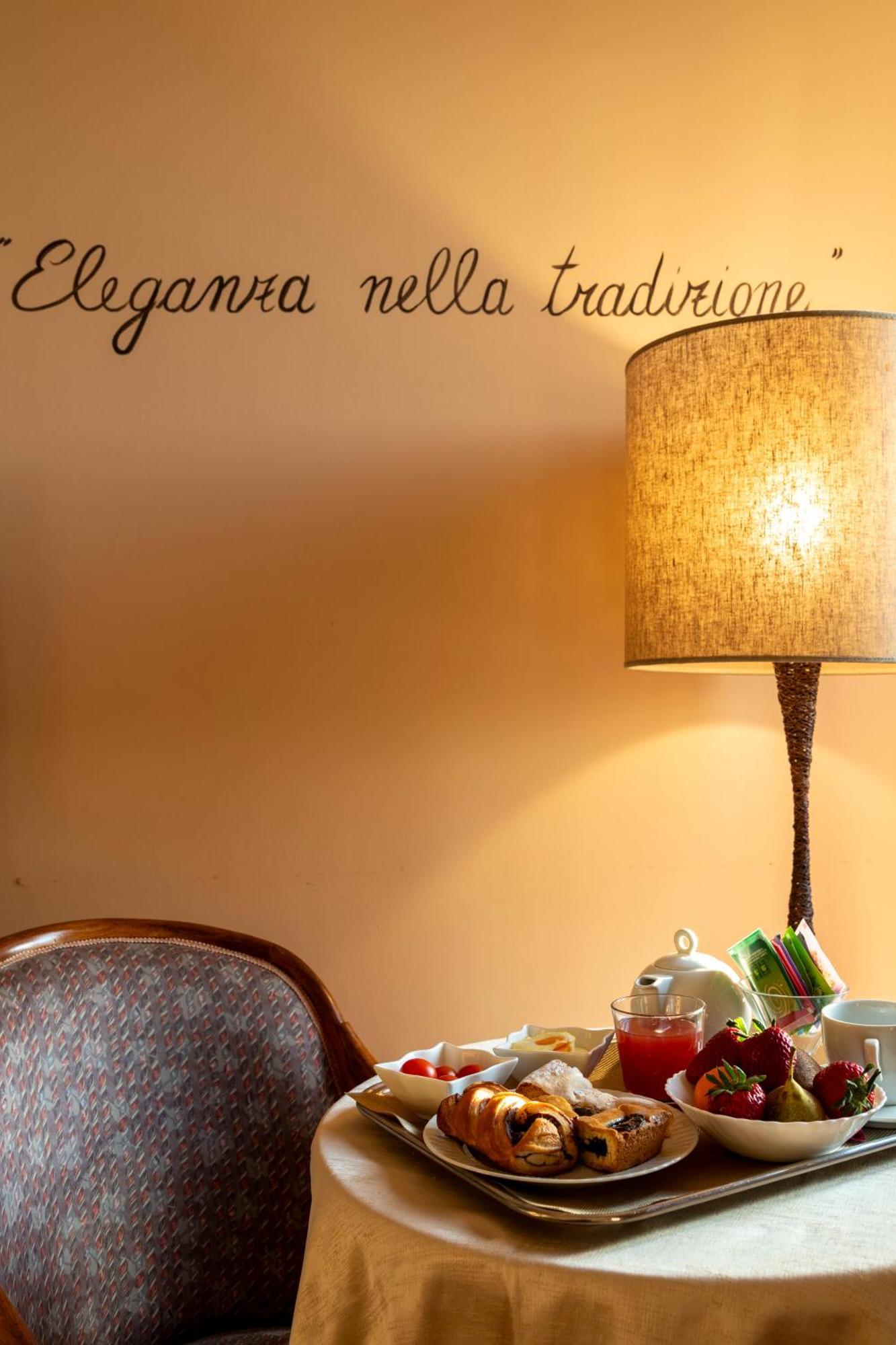 Hotel Terme Salvarola Сасуоло Екстериор снимка